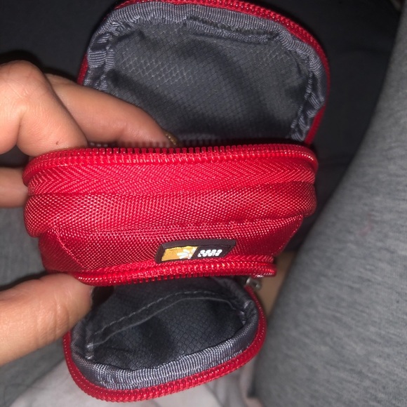 Case Logic - Picture 3 of 3